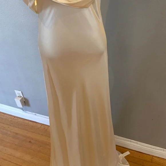Reformation Ronda Silk Cowl Neck Wedding Maxi Dress Ivory White Size 10 NWT - Picture 7 of 17